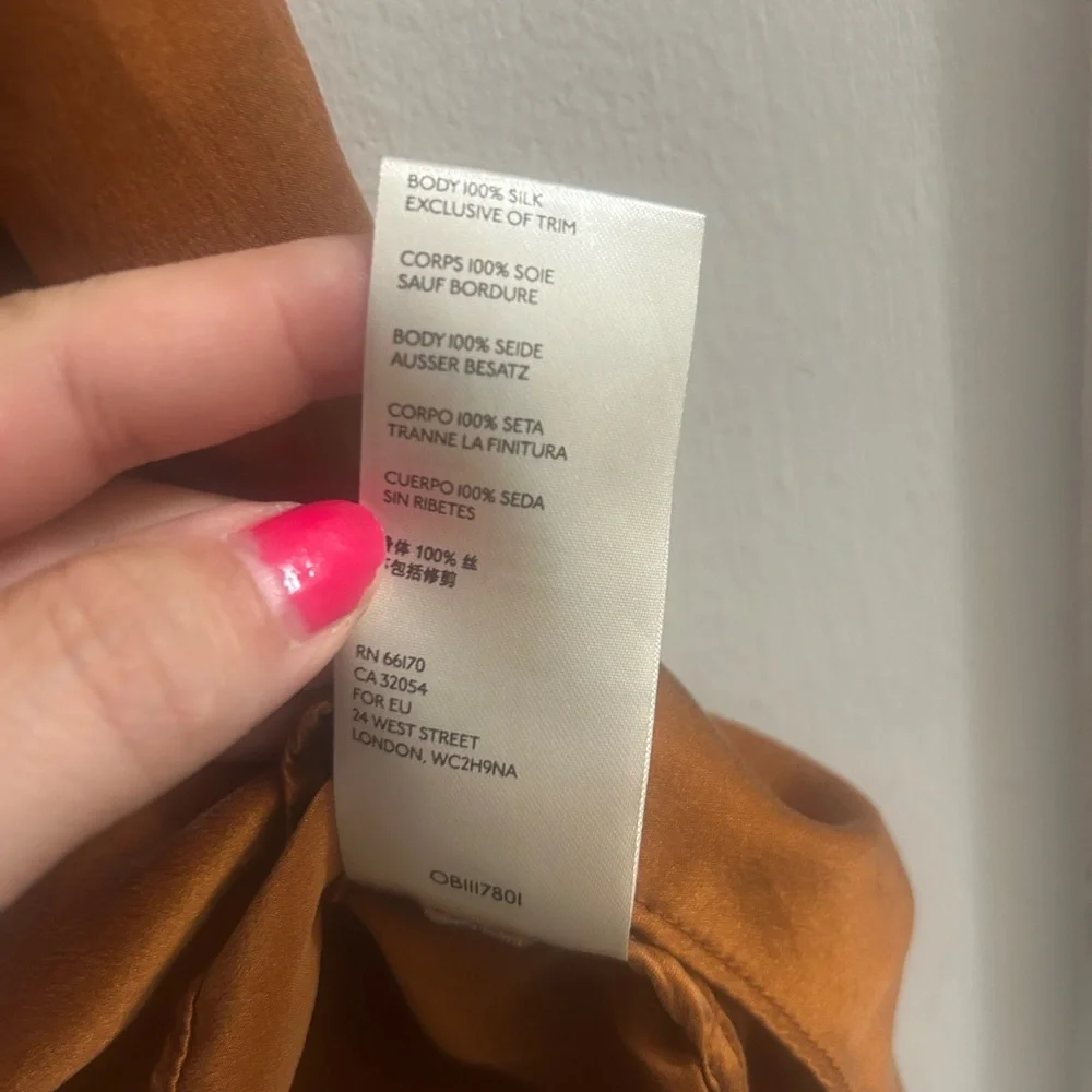 Anthropologie 100% silk Burnt Orange Short Sleeve Tee - Picture 9 of 10